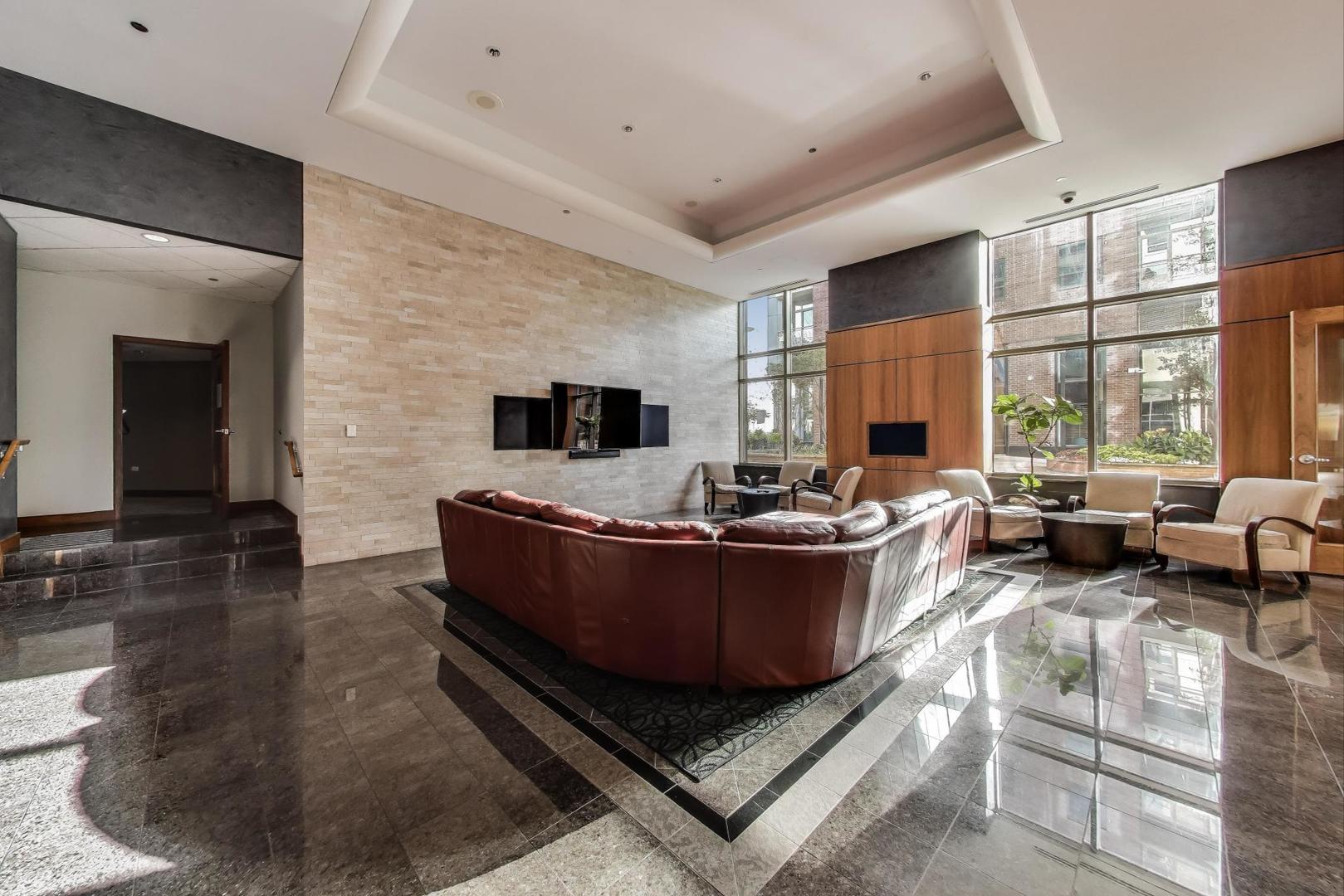 420 E Waterside Dr #3804 Chicago, IL 60601