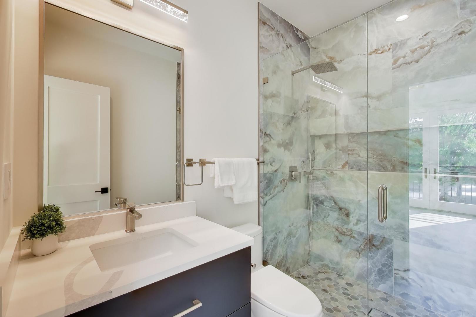 1839 Shelley Ct Highland Park, IL 60035