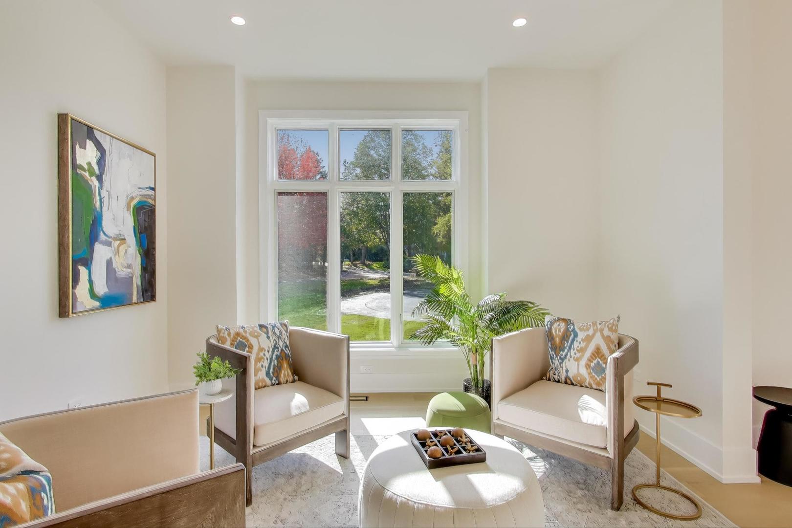 1839 Shelley Ct Highland Park, IL 60035