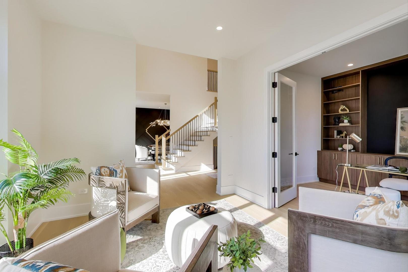 1839 Shelley Ct Highland Park, IL 60035