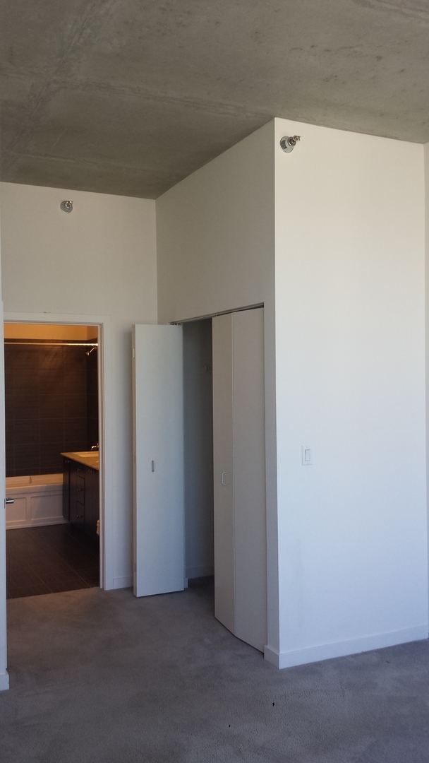 235 W Van Buren St #3422 Chicago, IL 60607