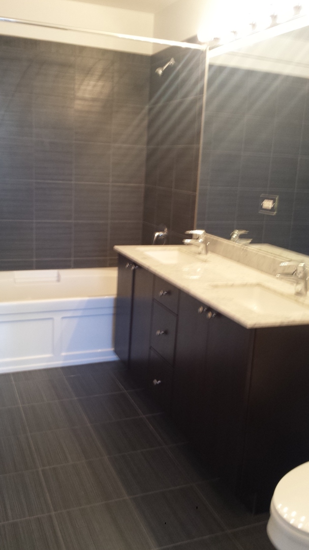 235 W Van Buren St #3422 Chicago, IL 60607