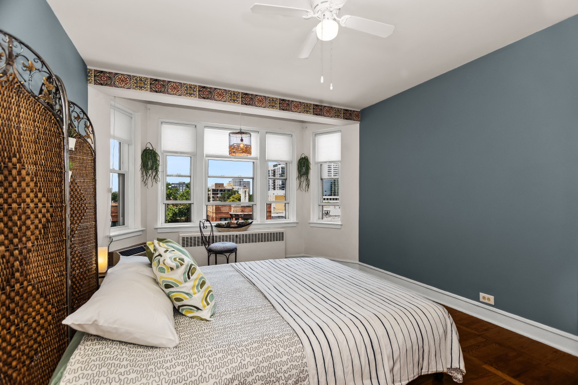 1585 Rdg Ave #506 Evanston, IL 60201