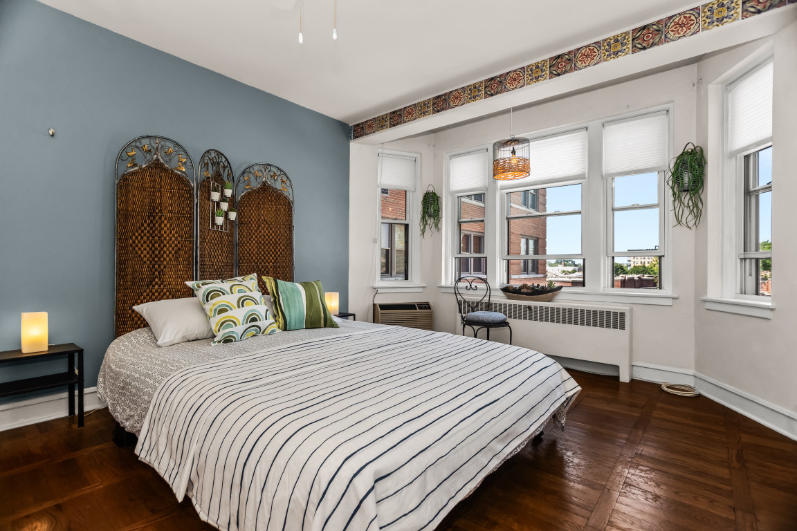 1585 Rdg Ave #506 Evanston, IL 60201