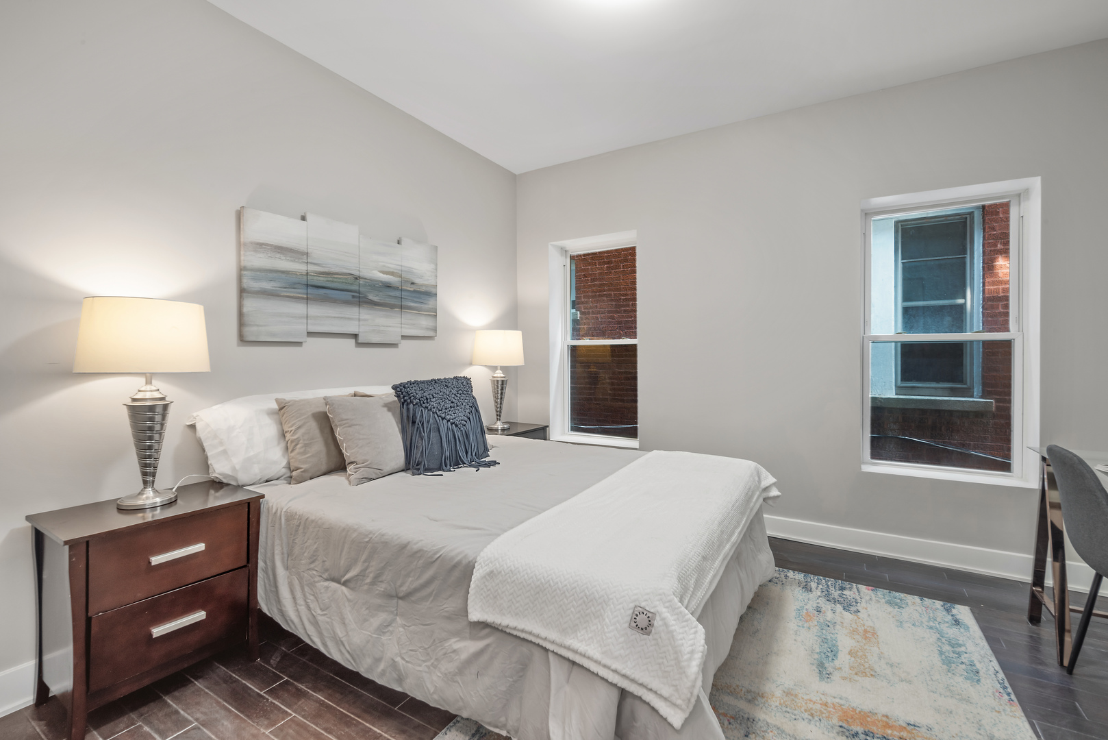 617 S Lombard Ave Oak Park, IL 60302