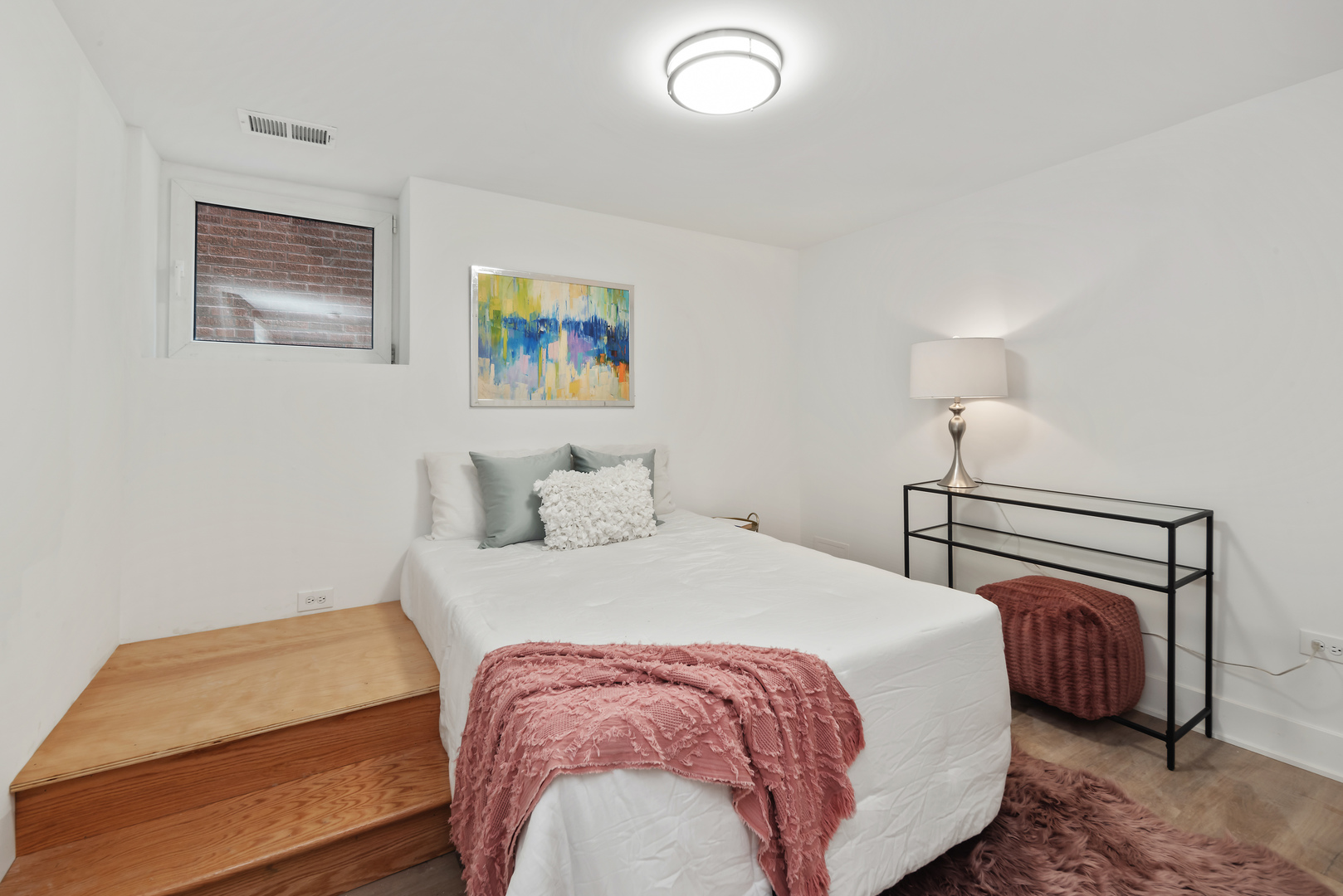 617 S Lombard Ave Oak Park, IL 60302