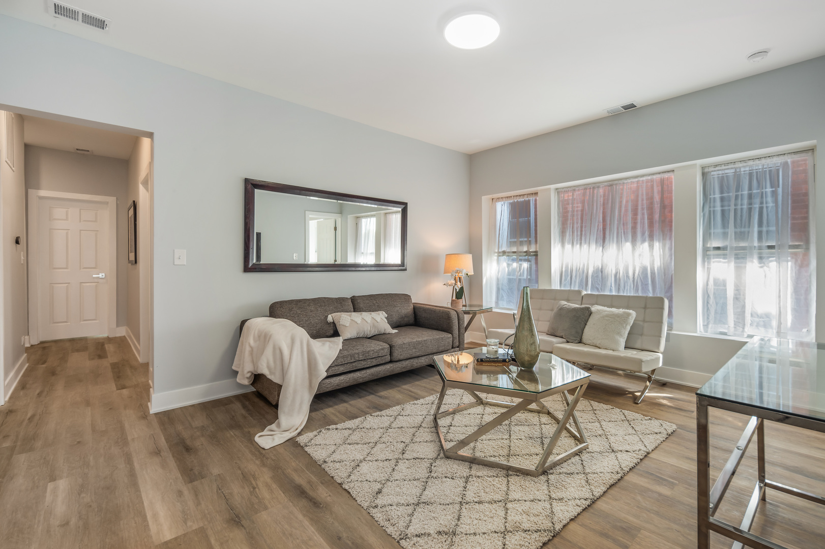 617 S Lombard Ave Oak Park, IL 60302