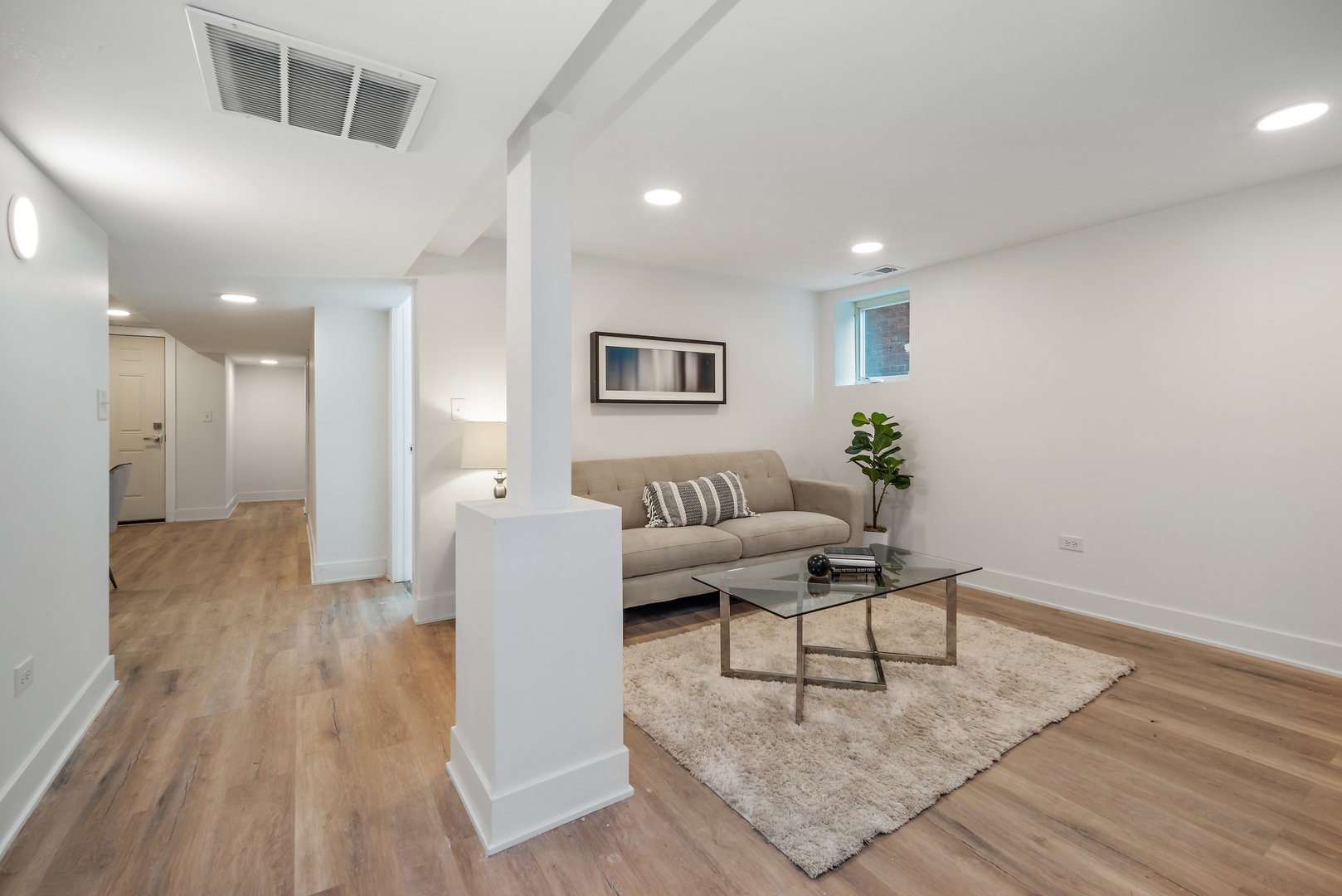 617 S Lombard Ave Oak Park, IL 60302