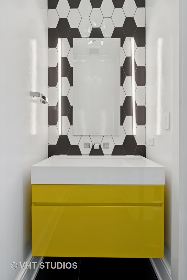 1878 N Orchard St Chicago, IL 60614