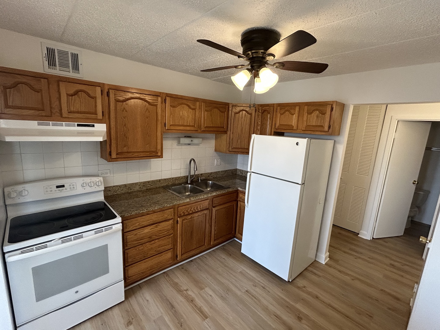 9074 W Ter Dr #4N Niles, IL 60714