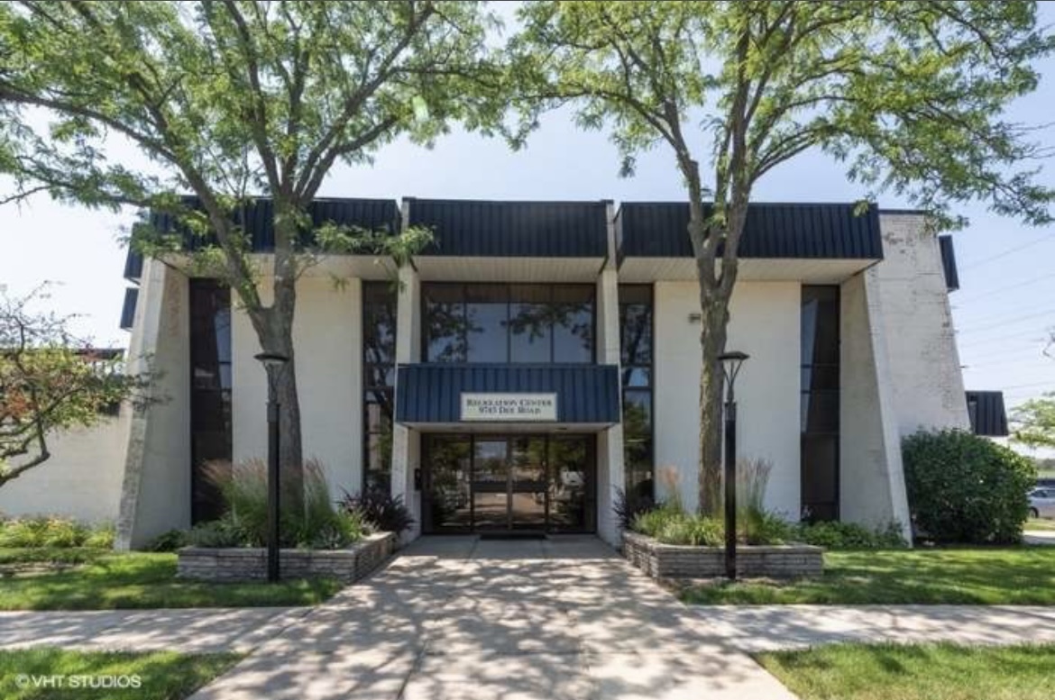 9074 W Ter Dr #4N Niles, IL 60714