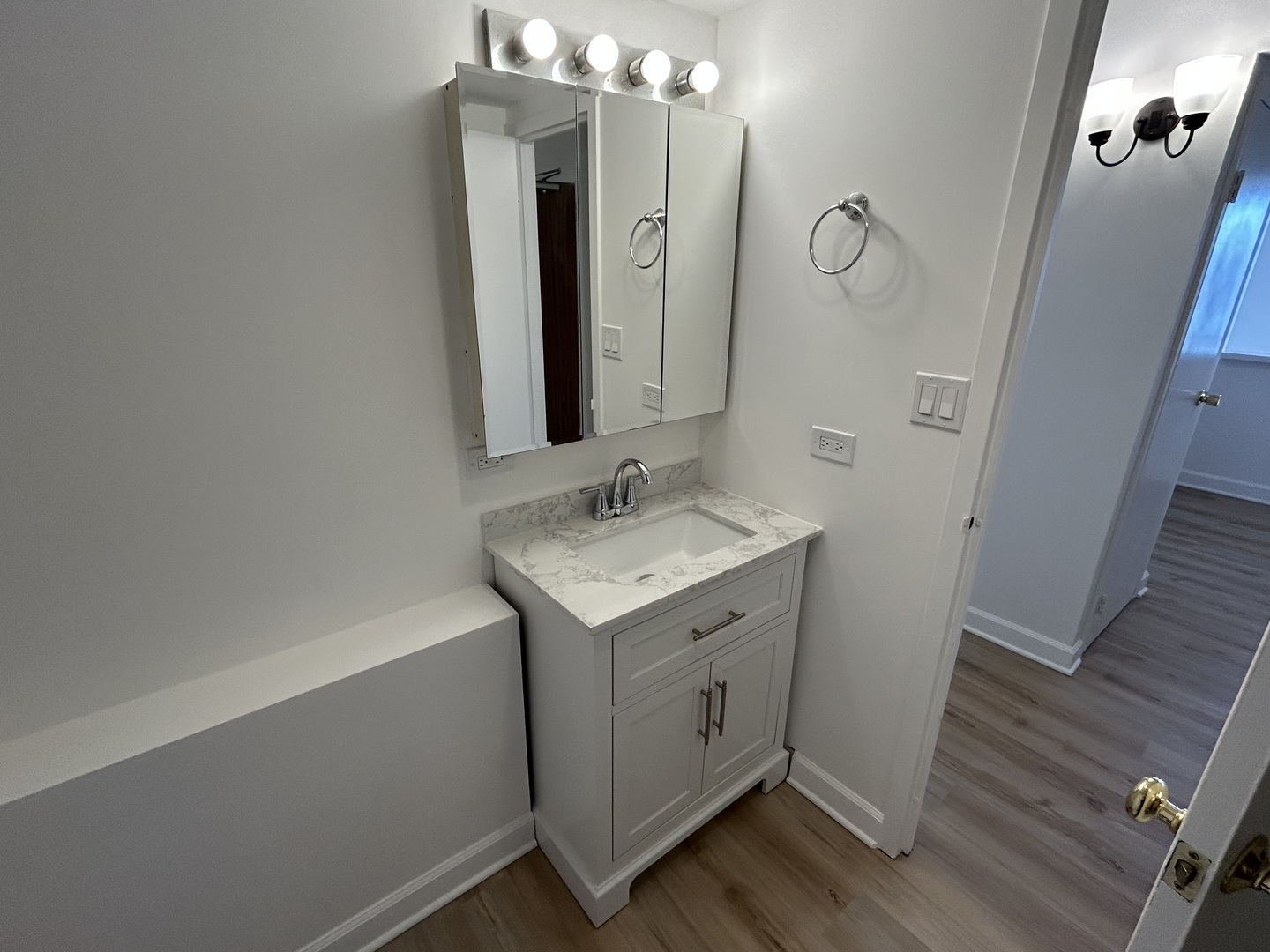 9074 W Ter Dr #4N Niles, IL 60714