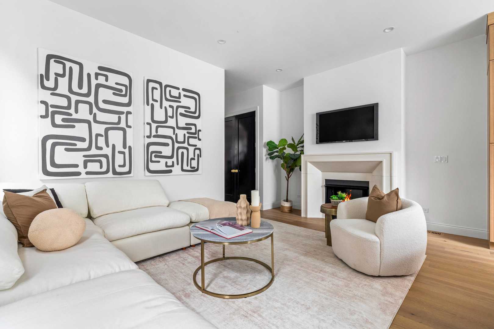 2127 W Dickens Ave Chicago, IL 60647