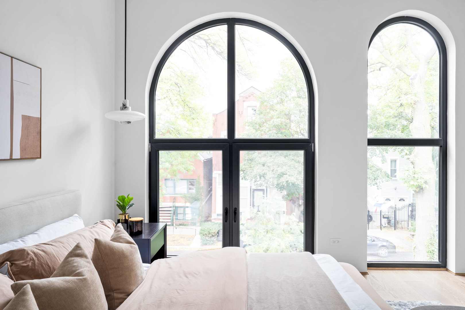 2127 W Dickens Ave Chicago, IL 60647