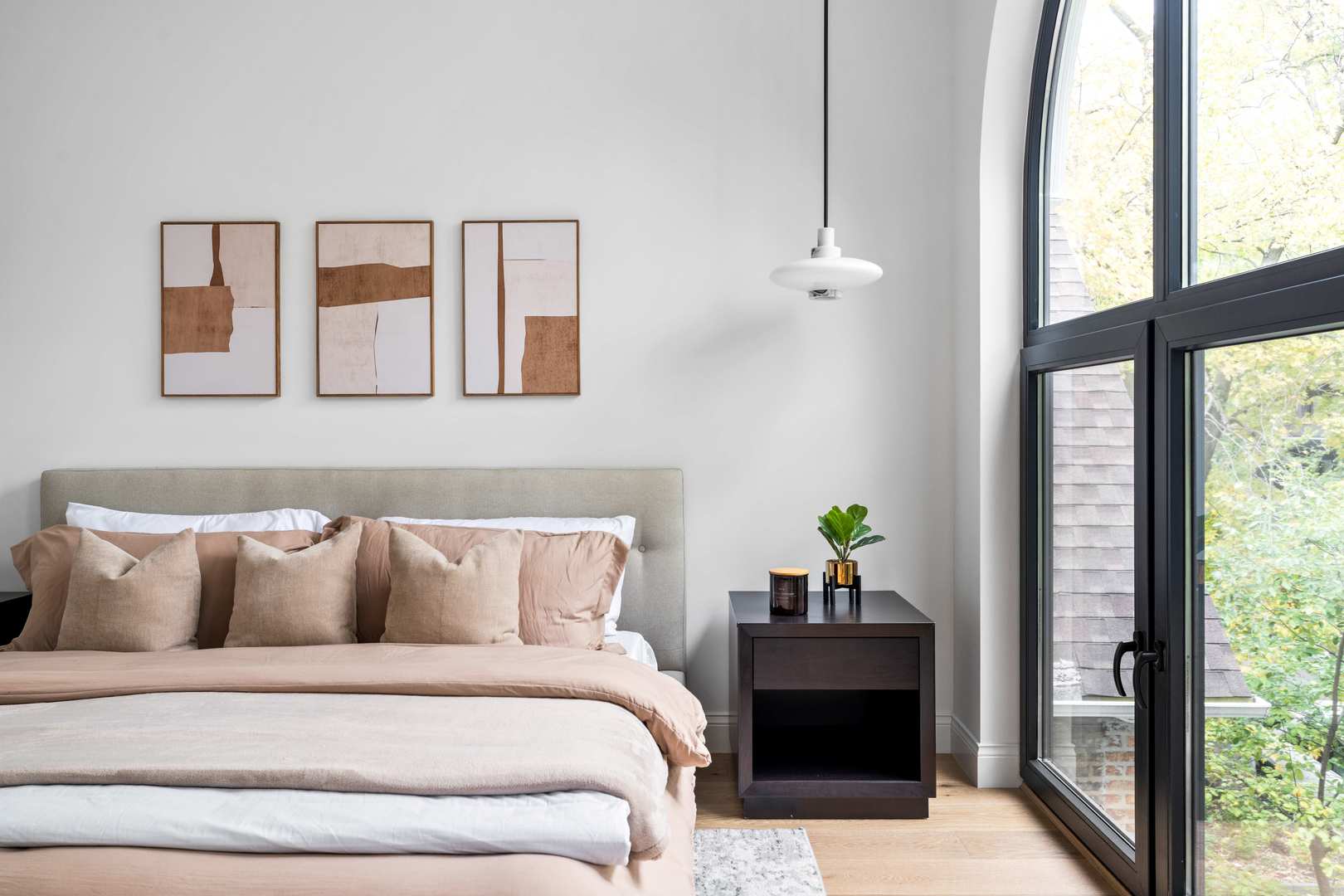 2127 W Dickens Ave Chicago, IL 60647