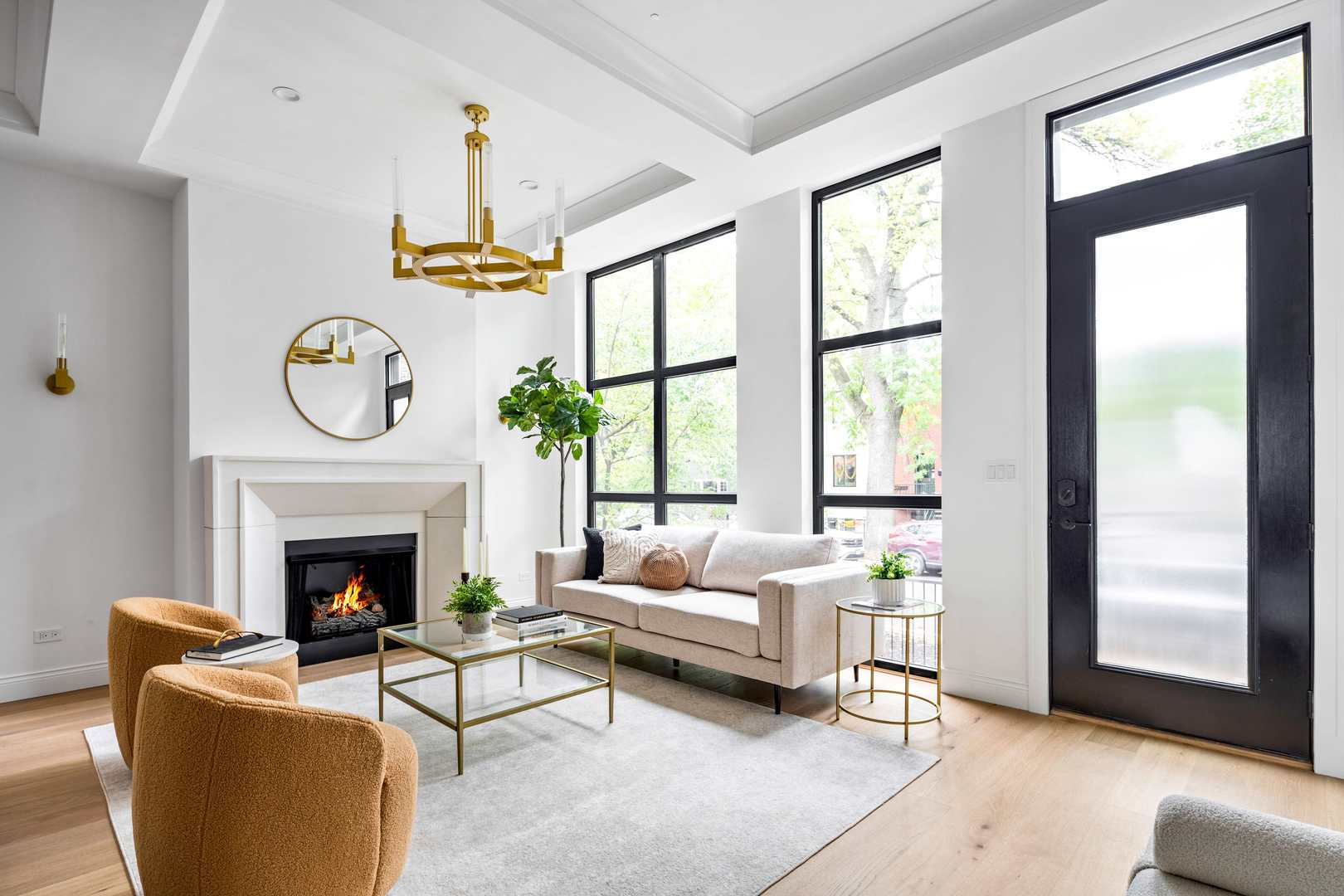 2127 W Dickens Ave Chicago, IL 60647