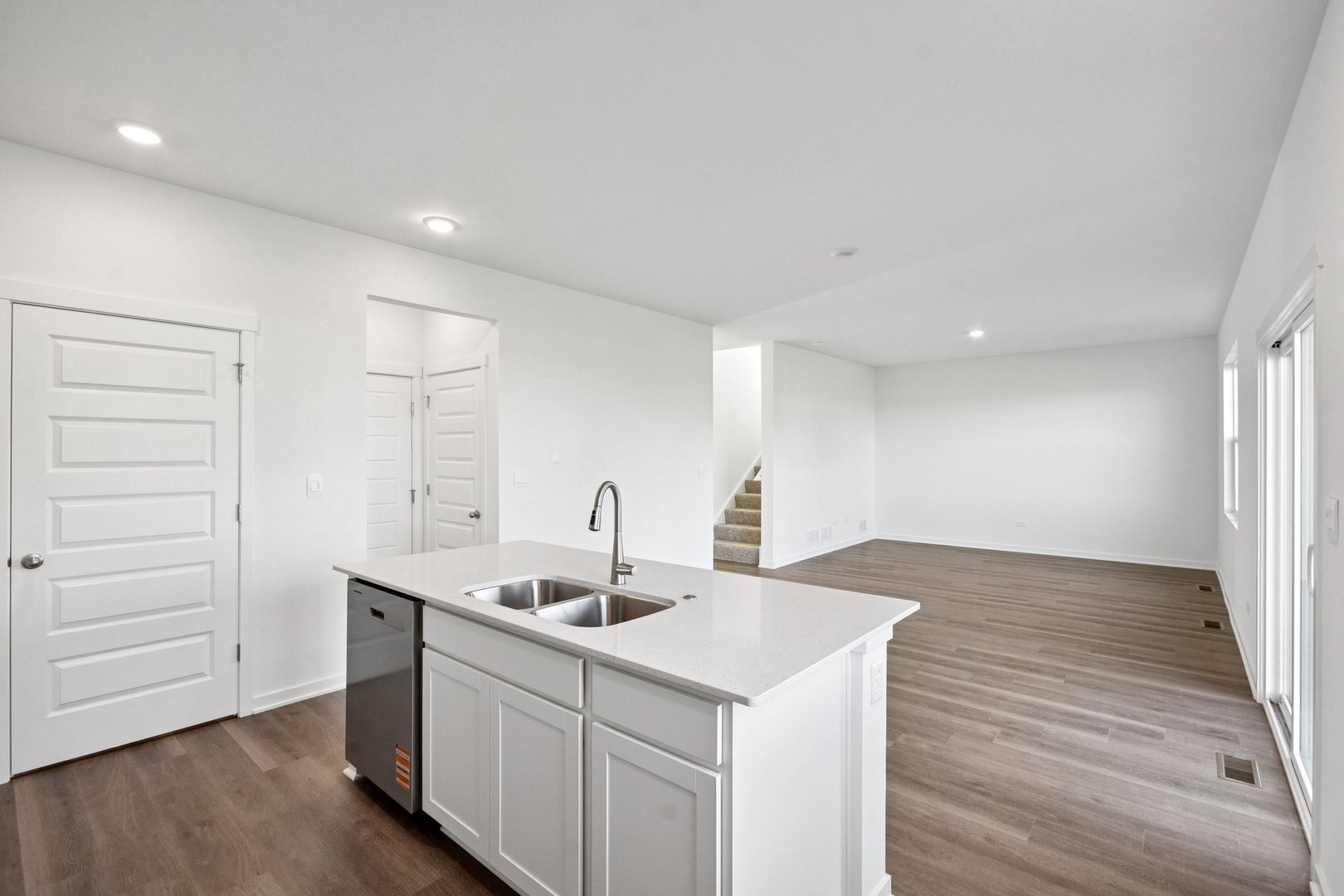 2154 Sandhill Ct Joliet, IL 60435