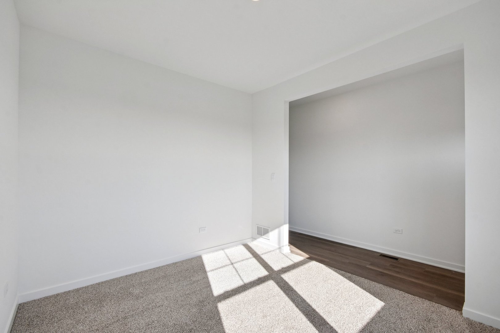 2154 Sandhill Ct Joliet, IL 60435