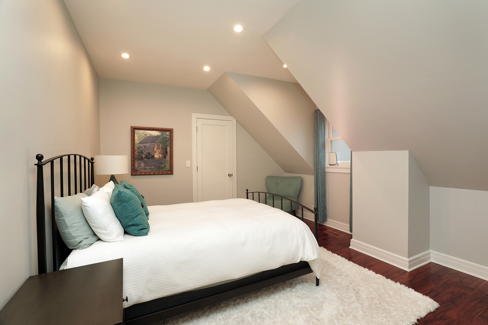 1112 Greenwood St Evanston, IL 60201