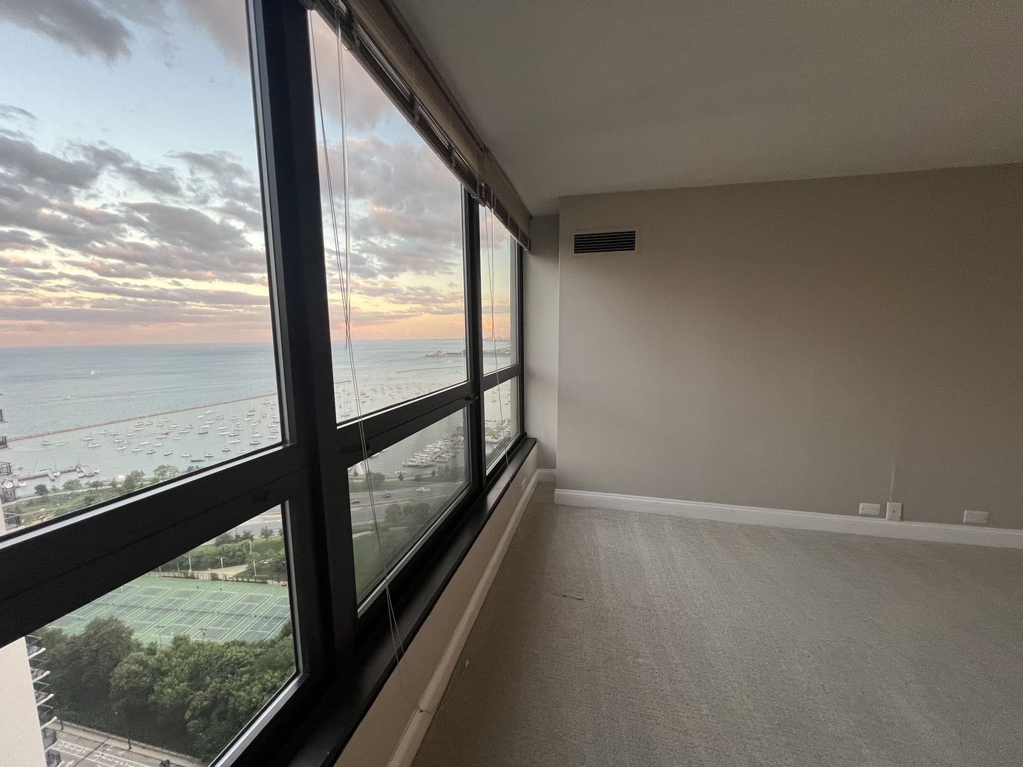 360 E Randolph St #3507 Chicago, IL 60601