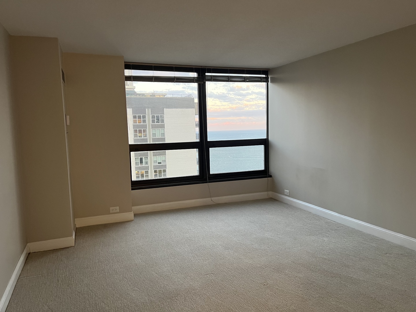 360 E Randolph St #3507 Chicago, IL 60601