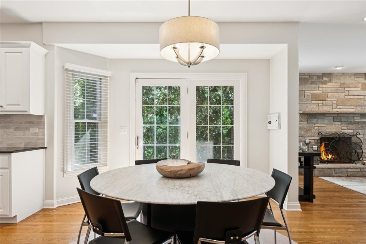 1131 Linden Ave Deerfield, IL 60015