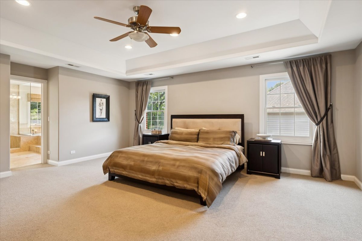 1131 Linden Ave Deerfield, IL 60015