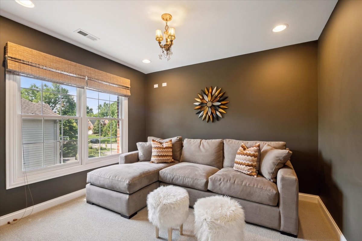 1131 Linden Ave Deerfield, IL 60015