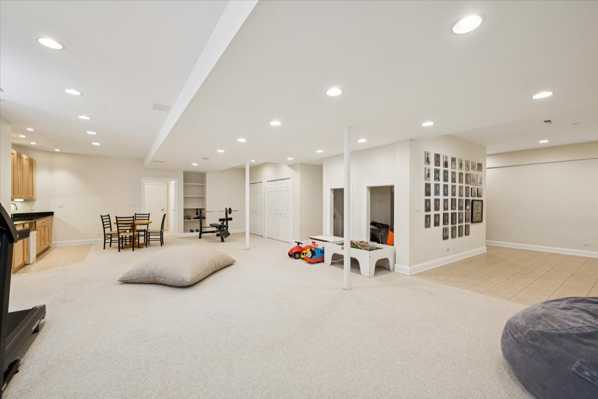 1131 Linden Ave Deerfield, IL 60015