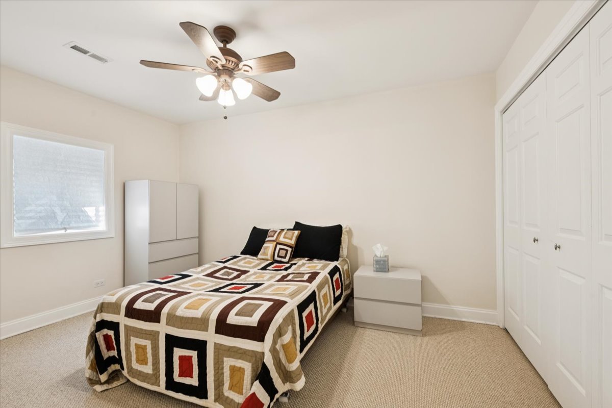 1131 Linden Ave Deerfield, IL 60015