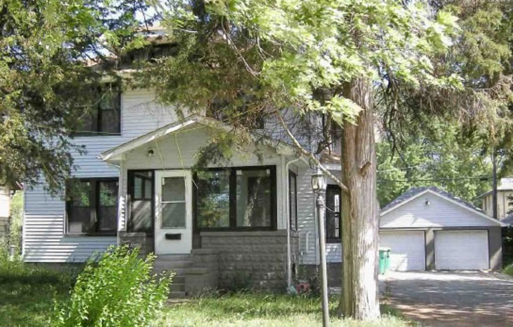 611 Richmond St Joliet, IL 60435