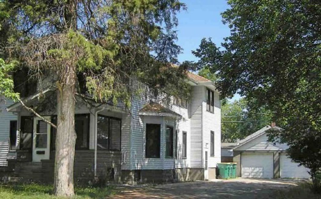 611 Richmond St Joliet, IL 60435