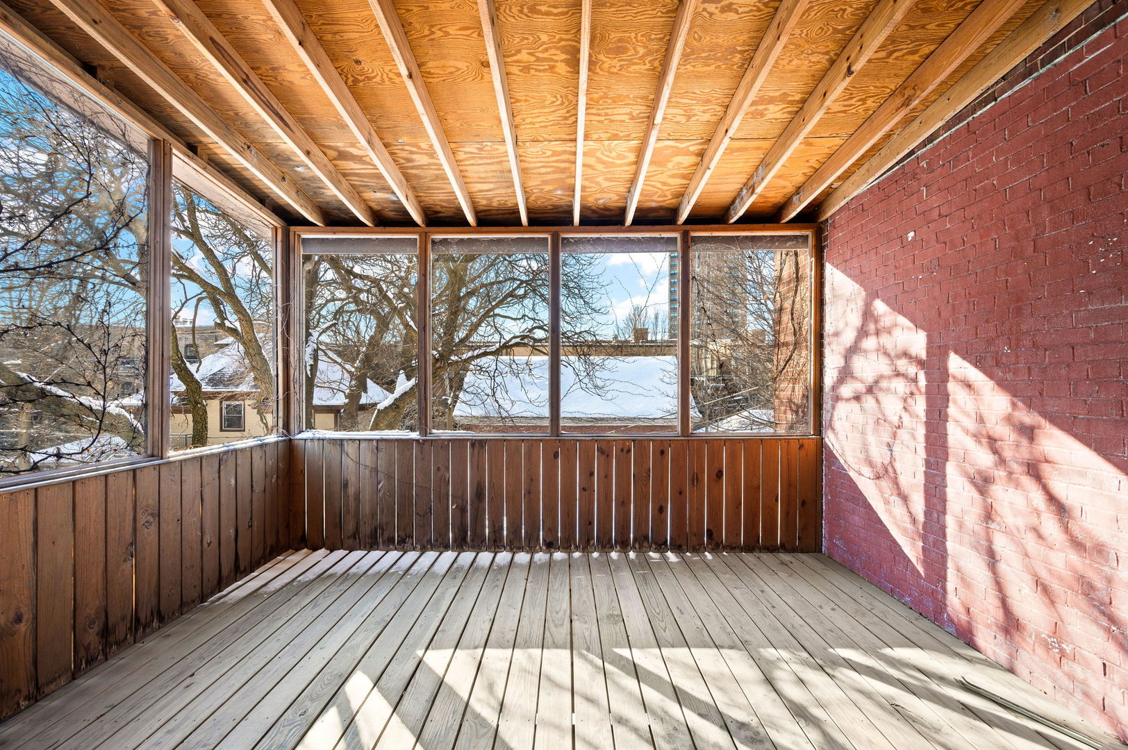 4254 N Hazel St Chicago, IL 60613