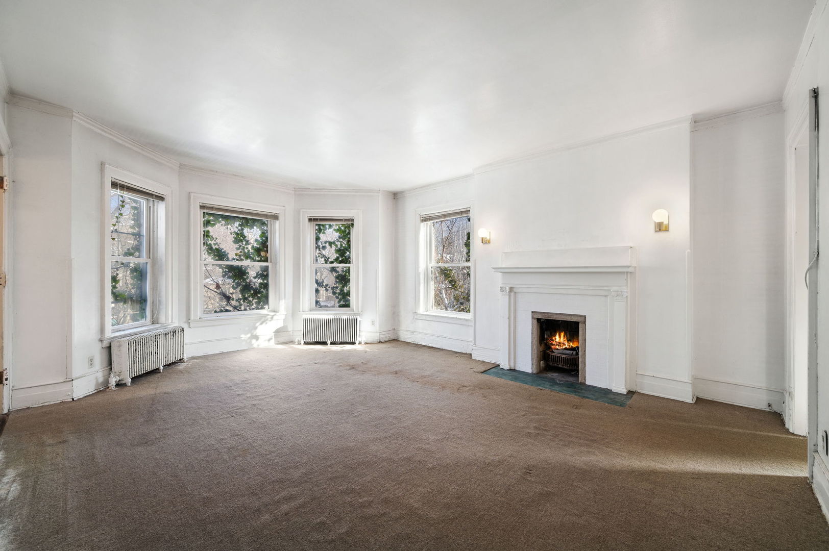 4254 N Hazel St Chicago, IL 60613