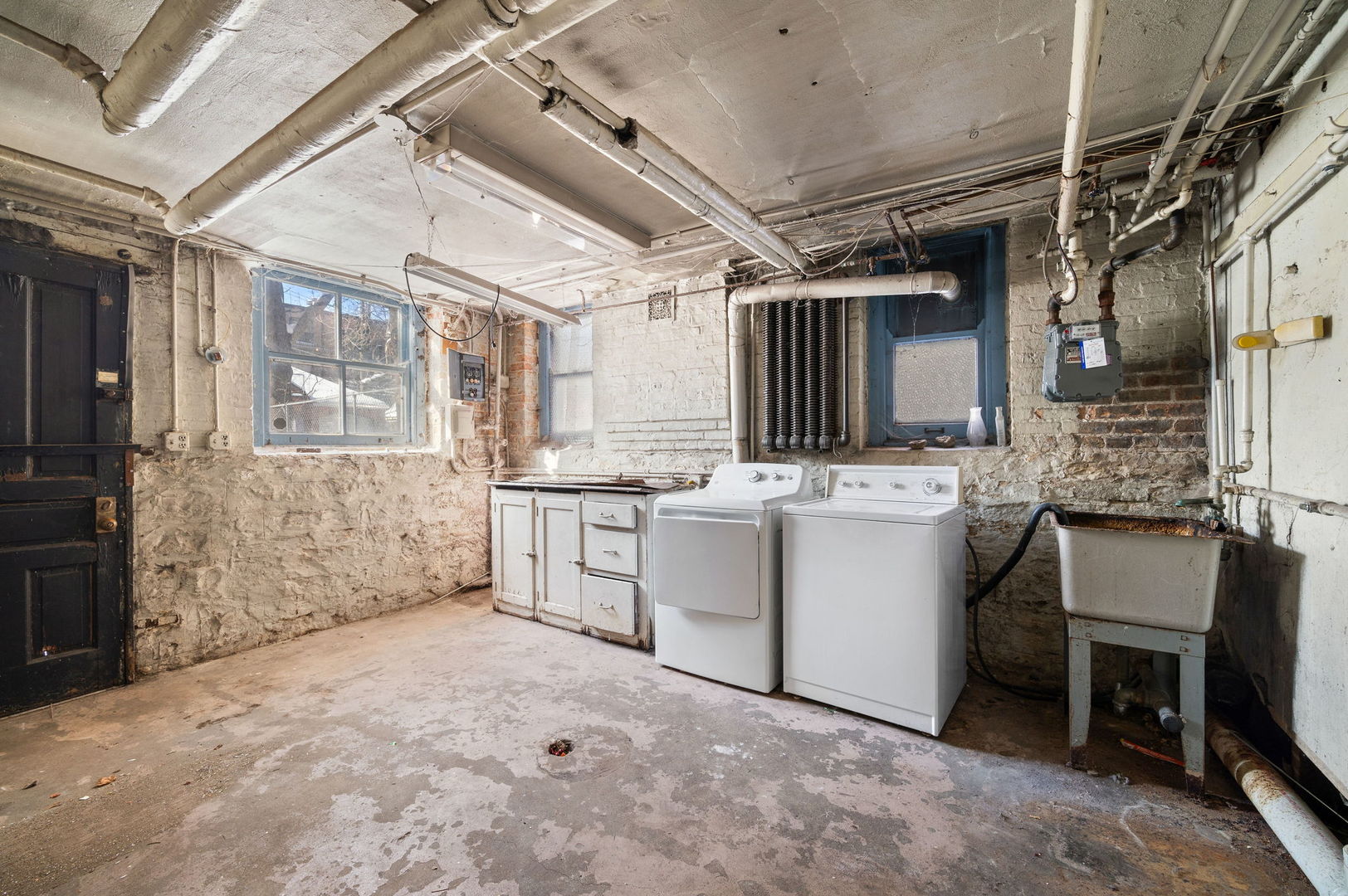 4254 N Hazel St Chicago, IL 60613