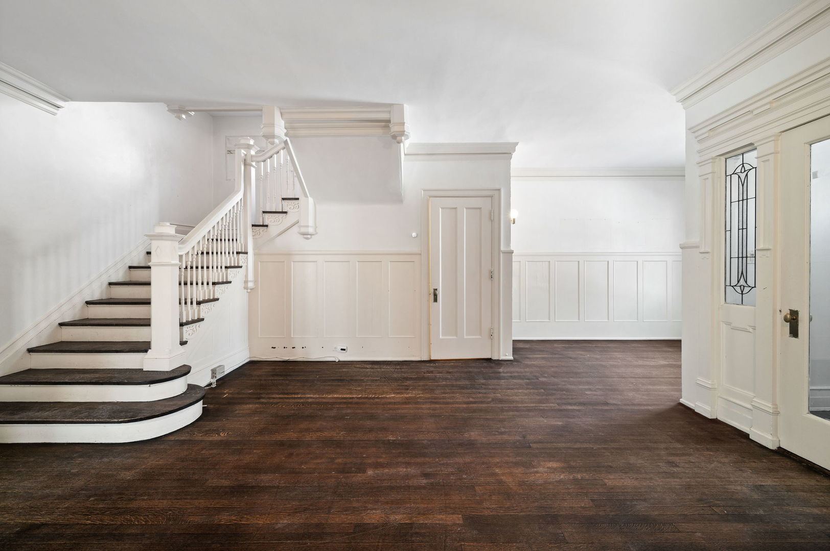 4254 N Hazel St Chicago, IL 60613