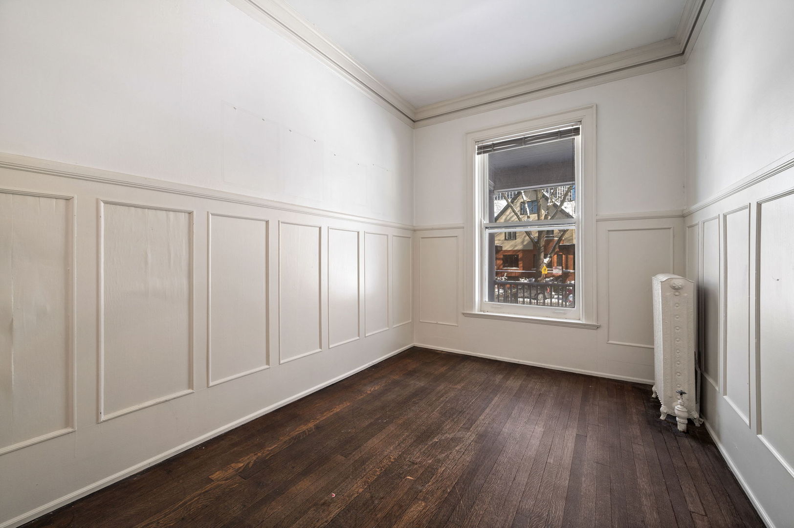 4254 N Hazel St Chicago, IL 60613