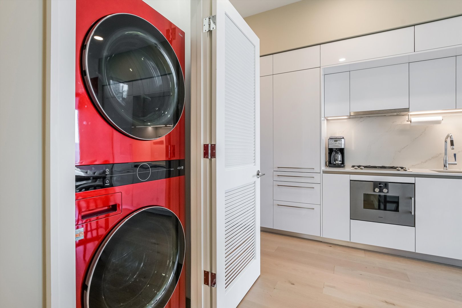 211 N Hbr Dr #4107 Chicago, IL 60601