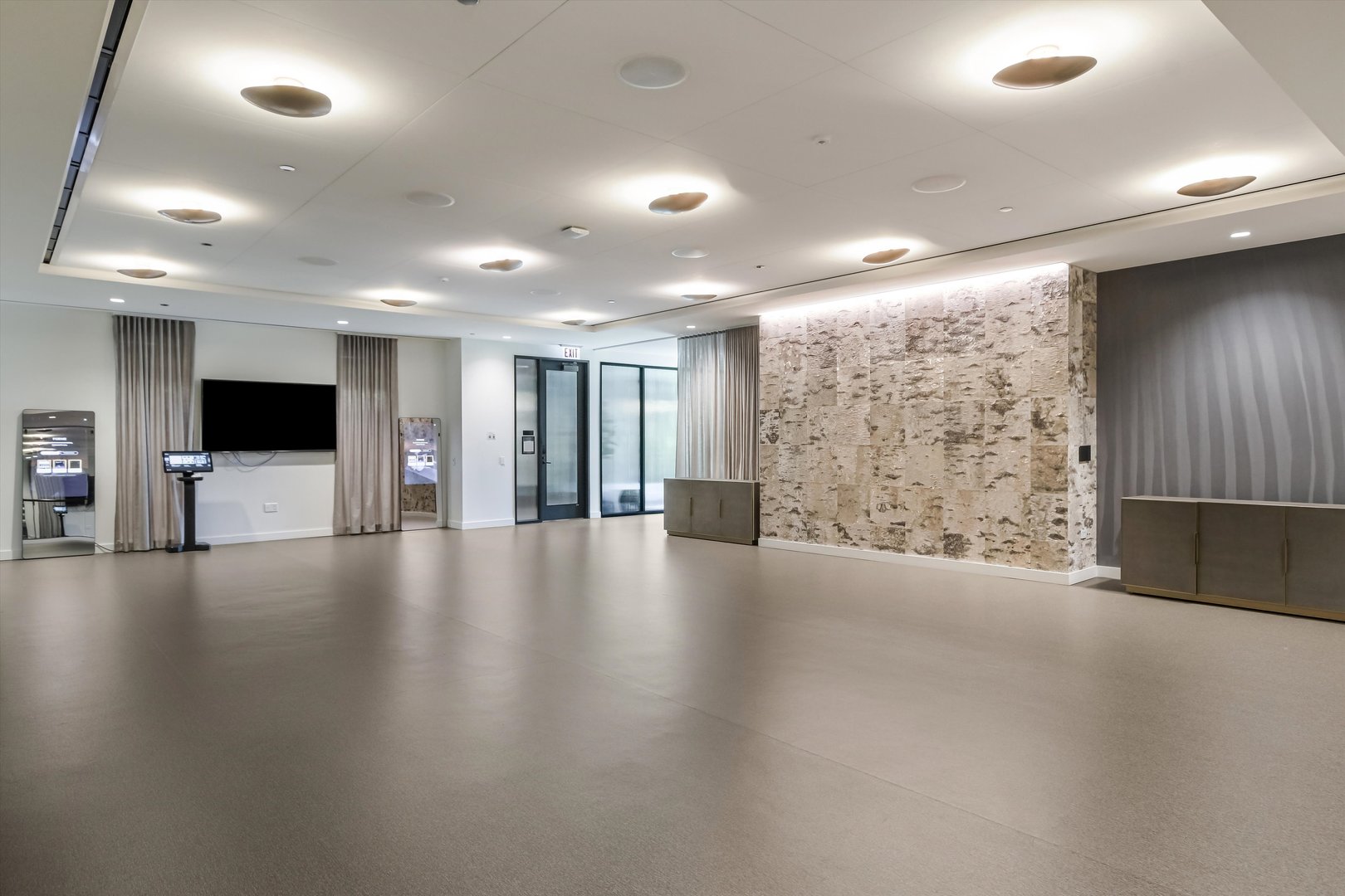 211 N Hbr Dr #4107 Chicago, IL 60601