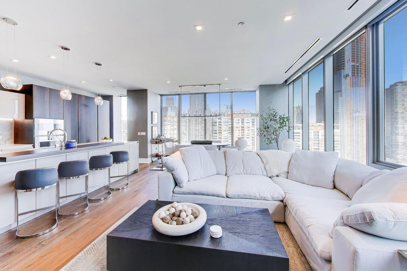 363 E Wacker Dr #2108 Chicago, IL 60601