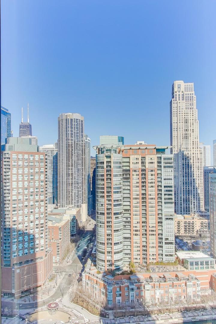 363 E Wacker Dr #2108 Chicago, IL 60601