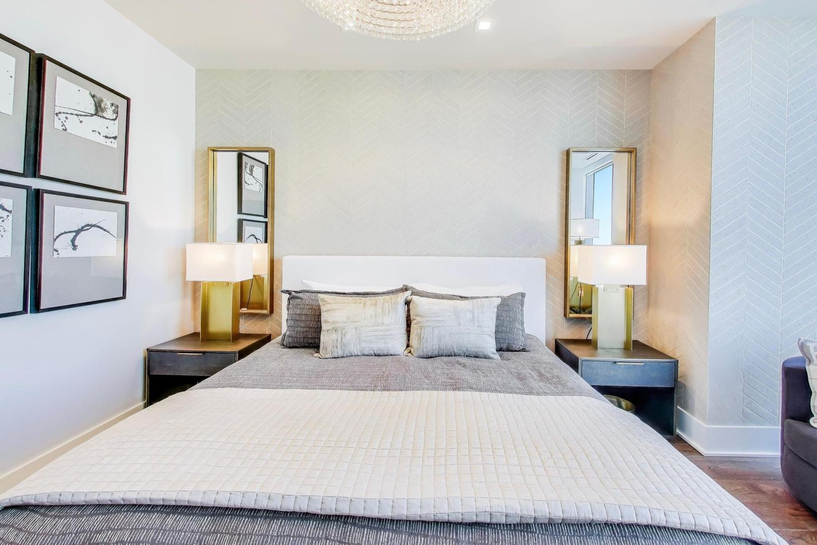 363 E Wacker Dr #2108 Chicago, IL 60601