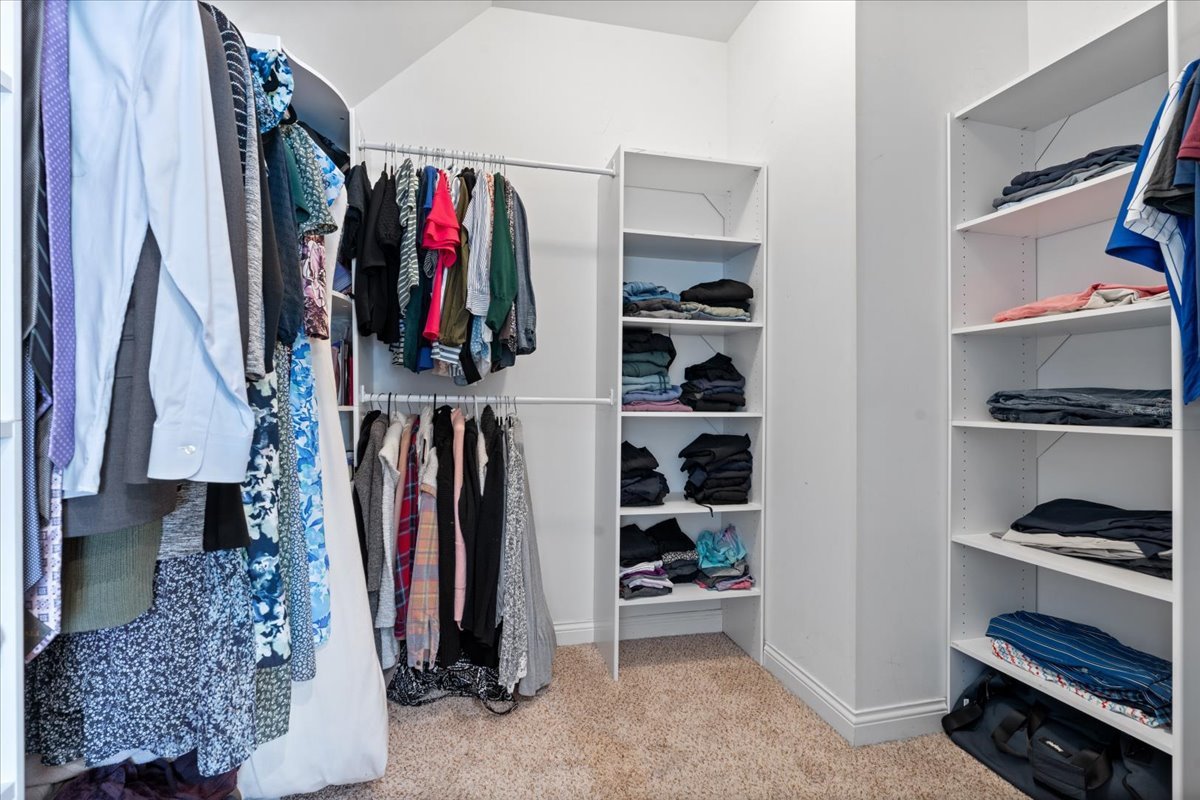 1134 W ADDISON St Chicago, IL 60613