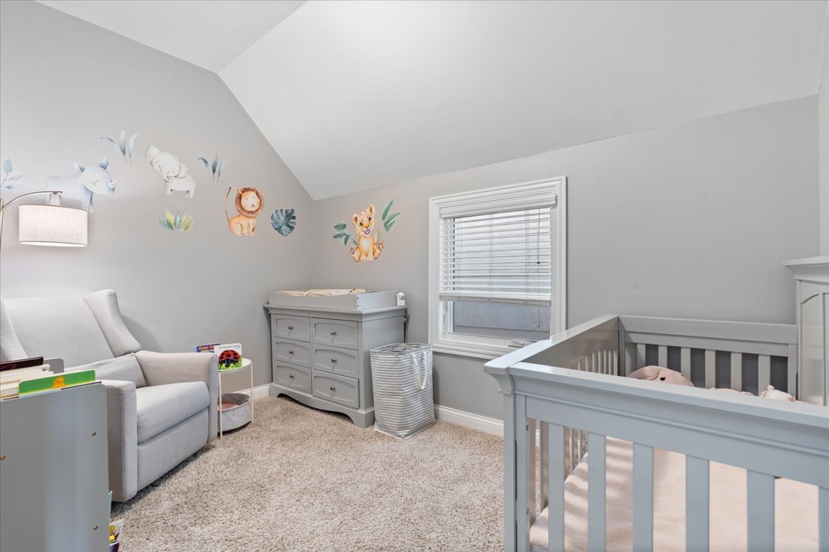 1134 W ADDISON St Chicago, IL 60613