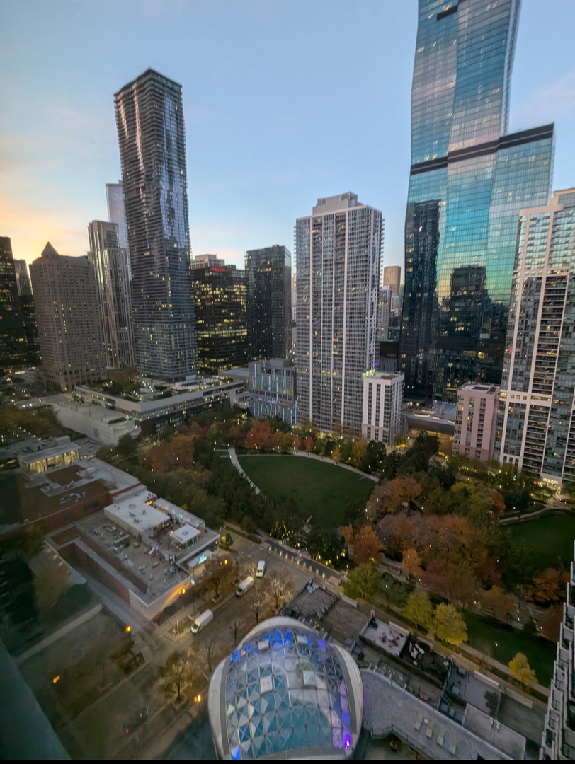 400 E RANDOLPH St #3212 Chicago, IL 60601