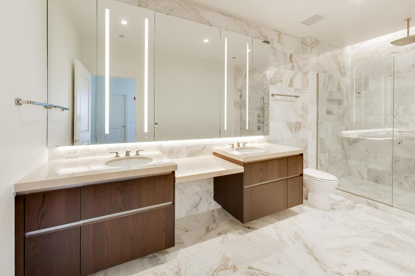 363 E Wacker Dr #5505 Chicago, IL 60601