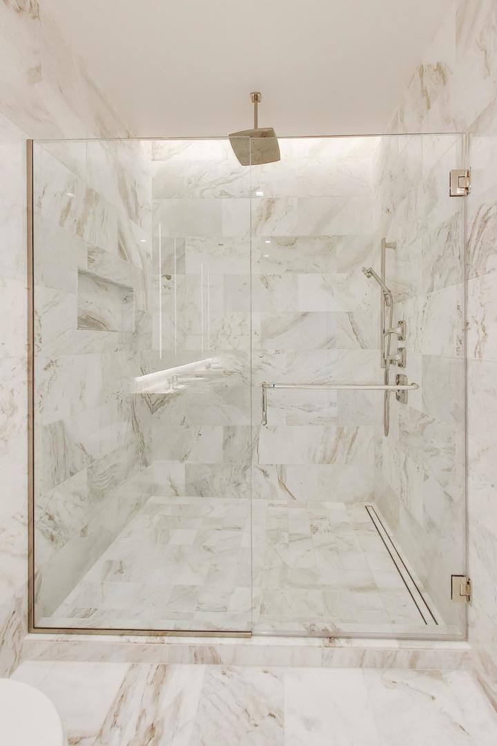 363 E Wacker Dr #5505 Chicago, IL 60601