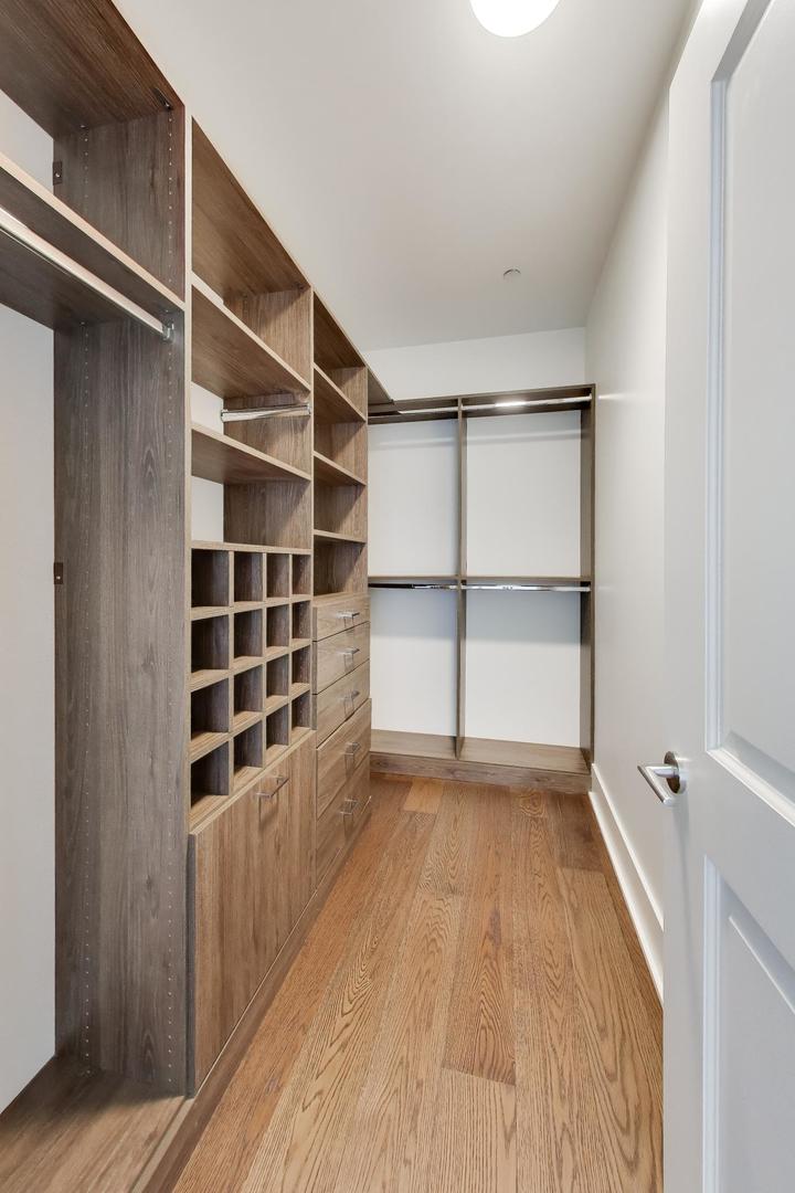 363 E Wacker Dr #5505 Chicago, IL 60601