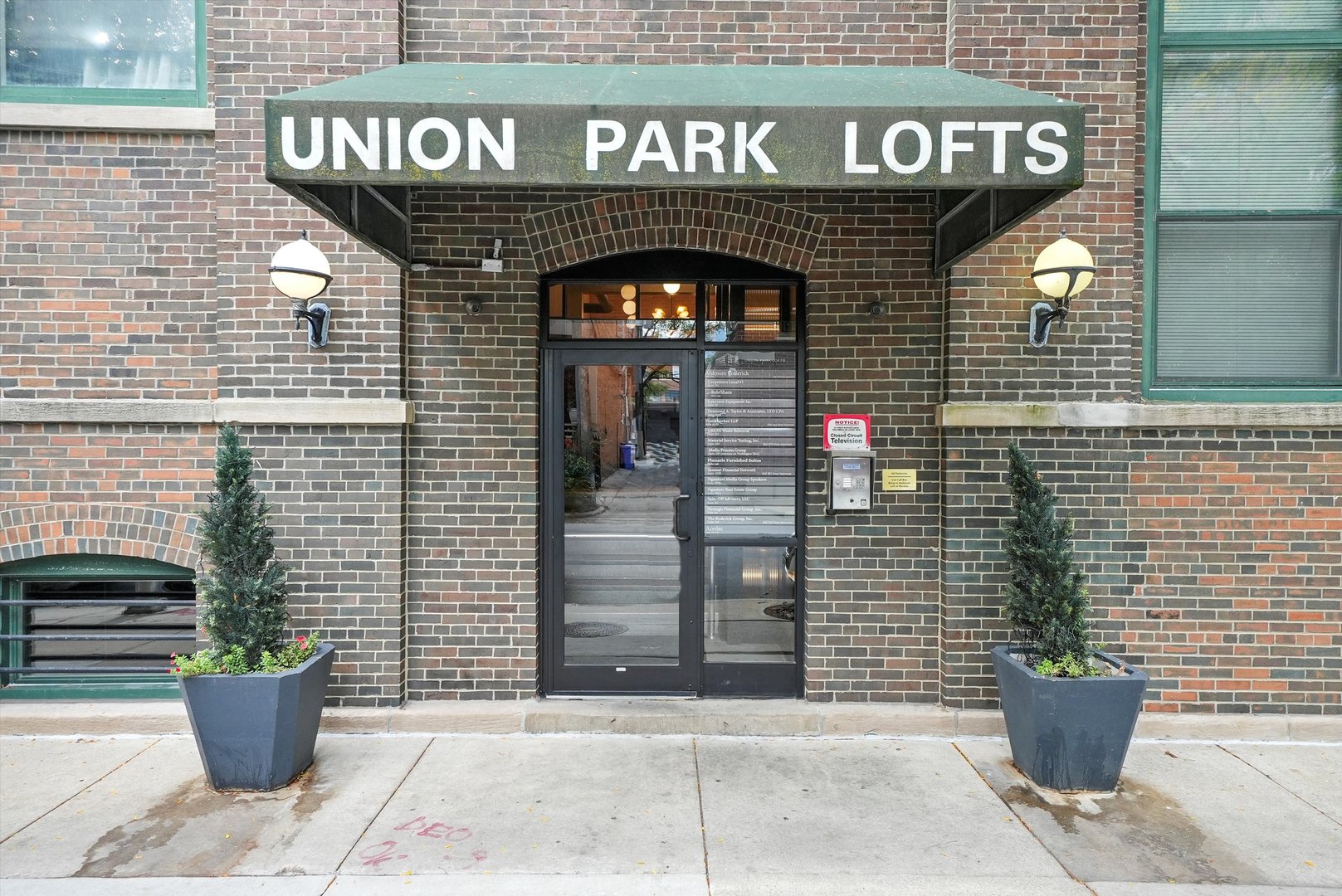 1327 W Washington Blvd #106 Chicago, IL 60607