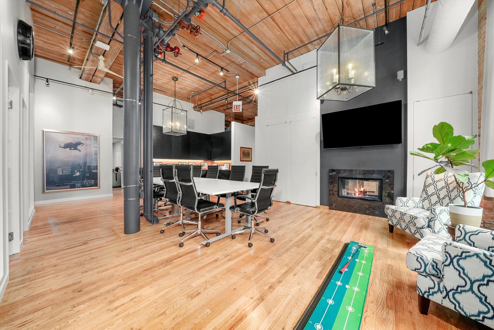 1327 W Washington Blvd #106 Chicago, IL 60607